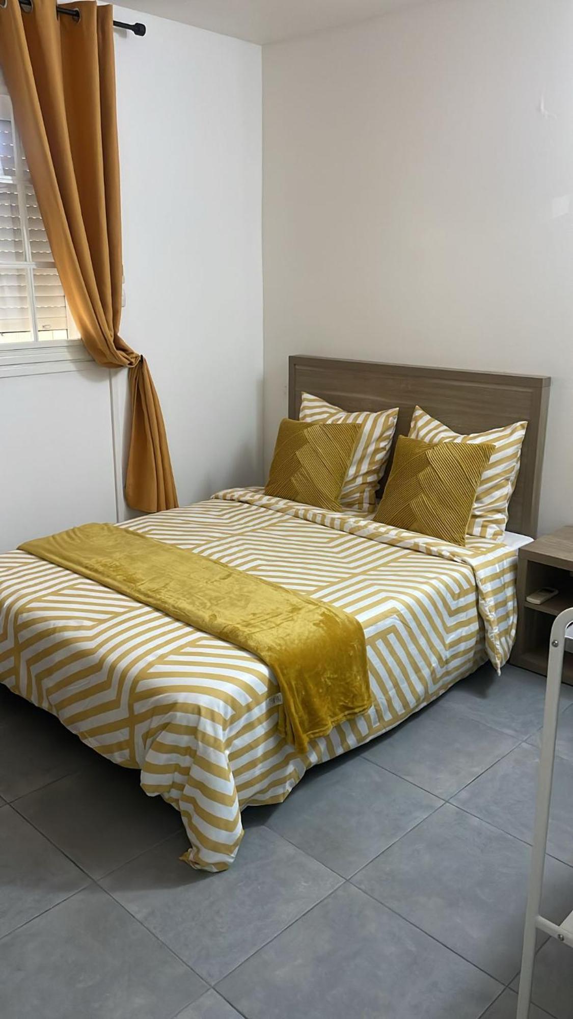 Appartement 1 , Disneyland - Parking Gratuit - Maison Des Platanes Meaux Exterior foto